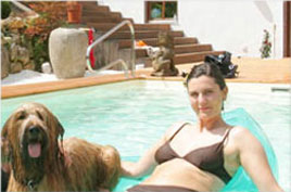 Endlich geschafft ... Gioia beim Wellnessen